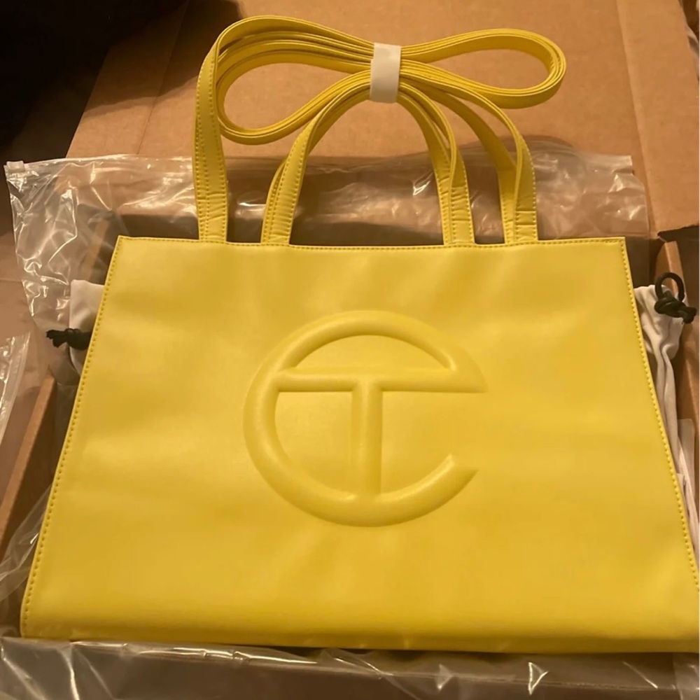 Telfar Medium Margarine Shopping Bag